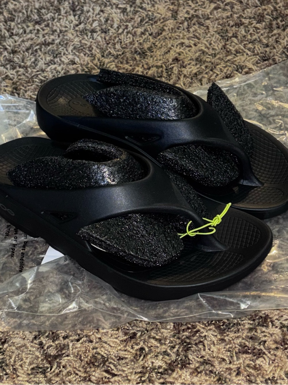 OOFOS OOriginal Unisex Sandals ORIGINAL Style 1000 Black US M 4 W 6 New